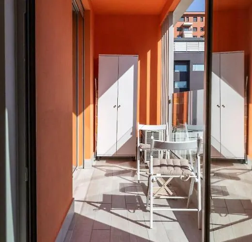 Green Leaf Apartment